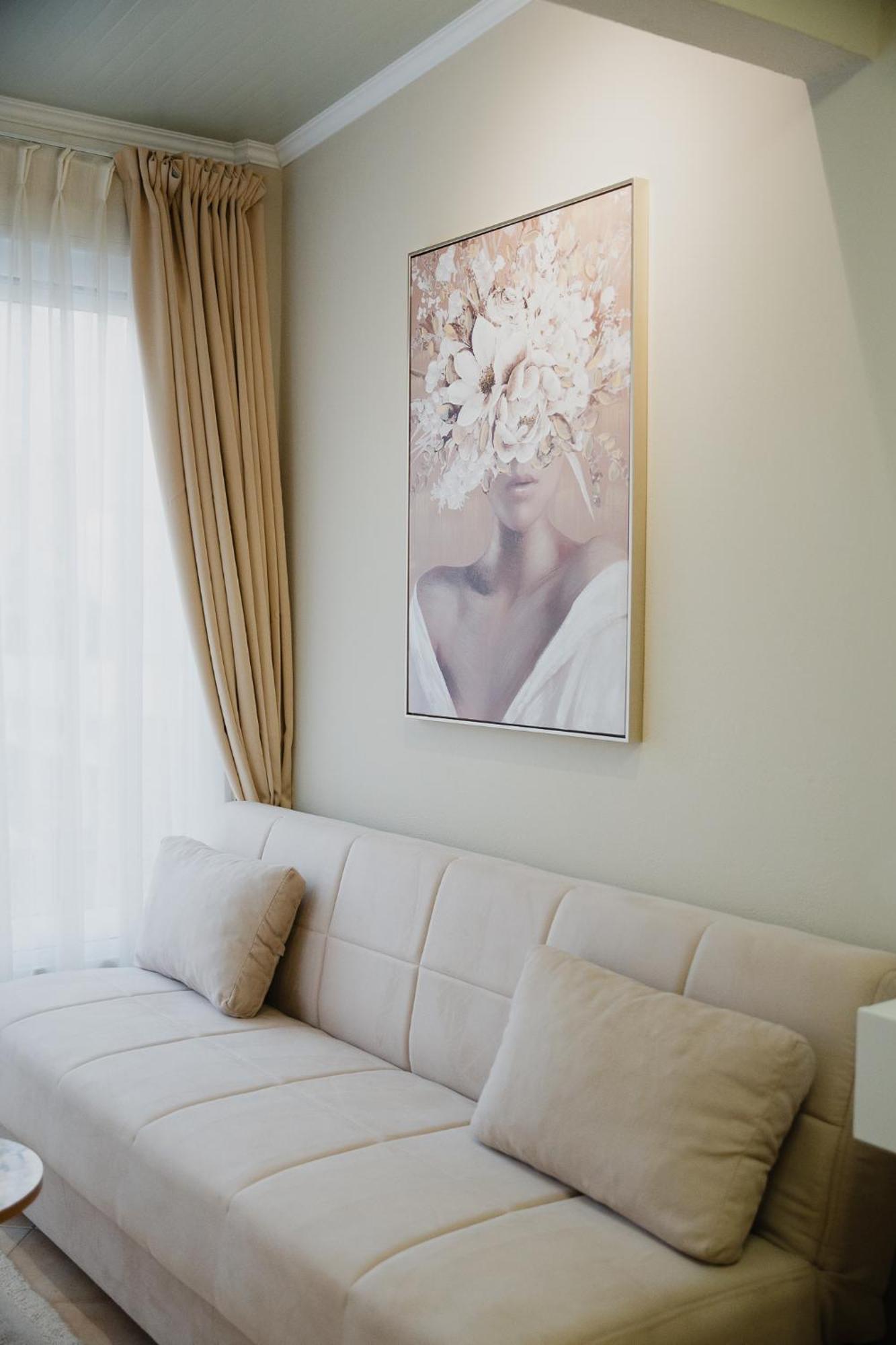 Hestia Apartment